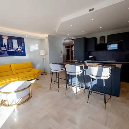 Vue Exceptionnelle Terrasse La Vague D'or- Parking * Villeneuve-Loubet